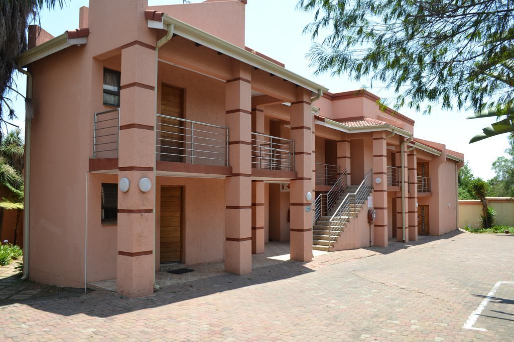 Eagles Nest Lodge Joanesburgo Exterior foto